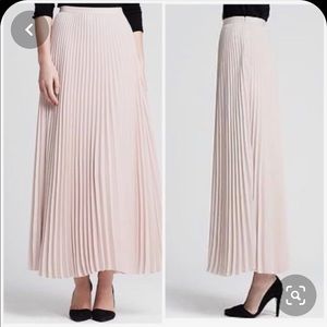 Banana Republic Blush Pink Pleated Long Skirt NWOT